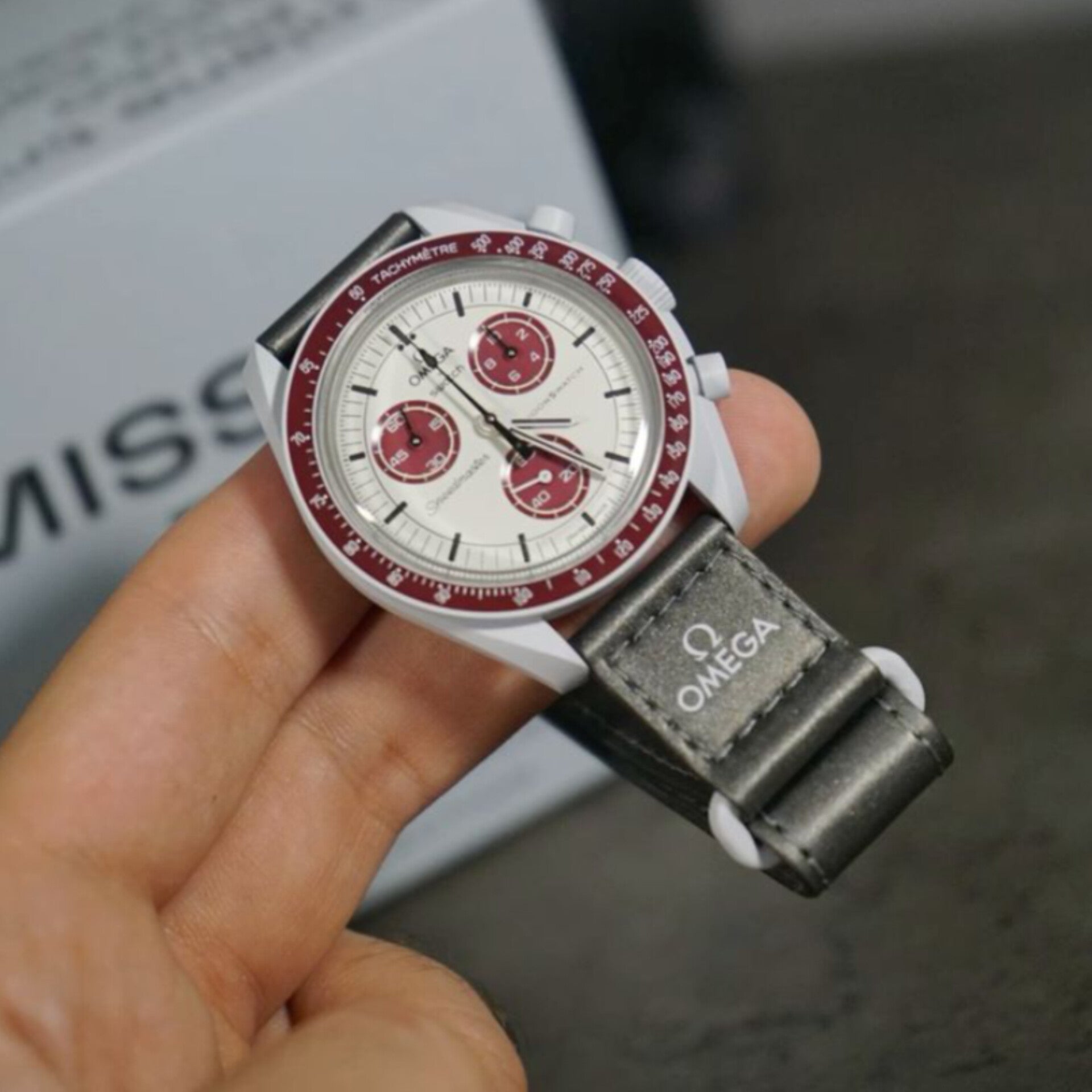OMEGA X SWATCH MISSION TO THE PLUTO