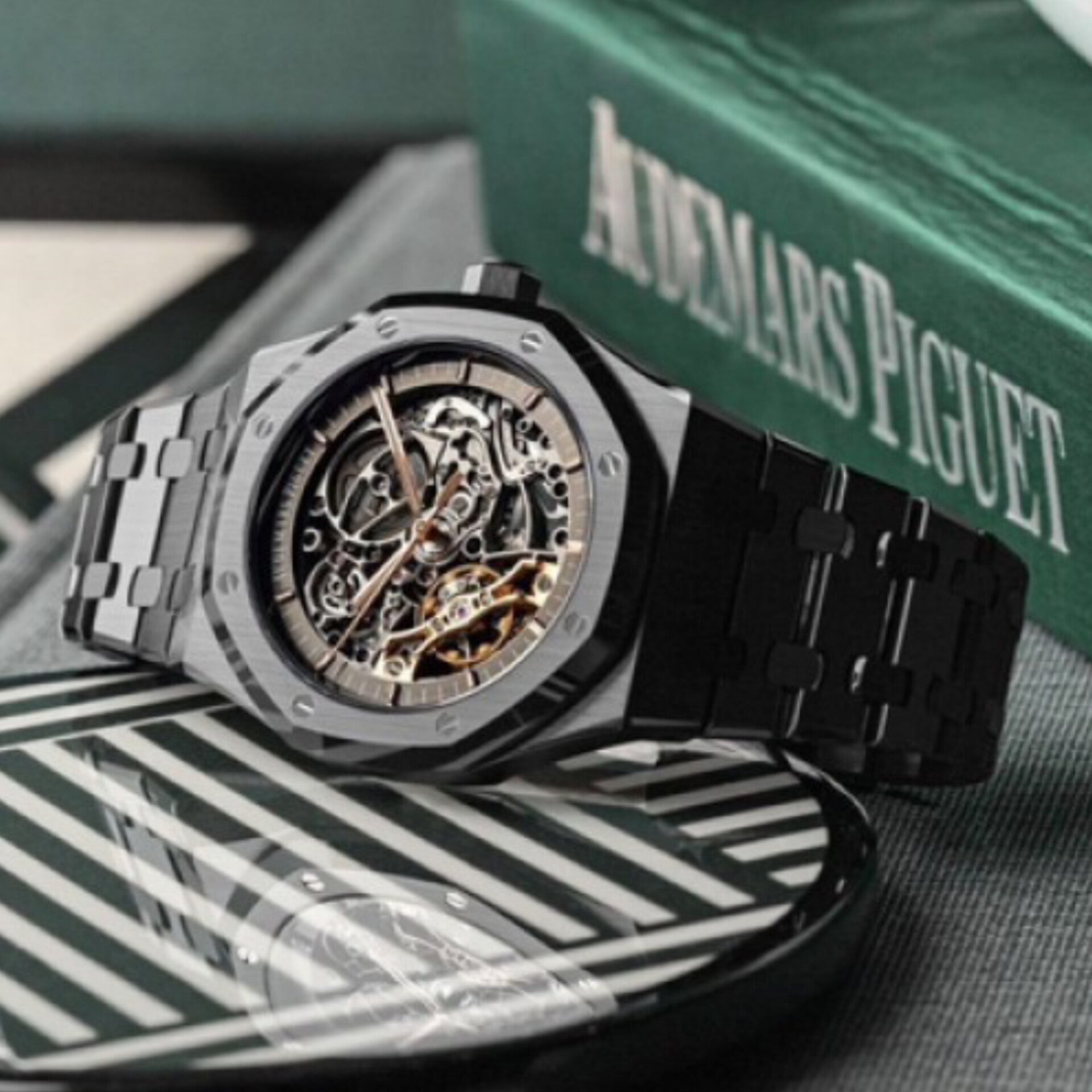 AUDEMARS PIGUET ROYAL OAK SKELETON BLACK (AUTOMATIC)