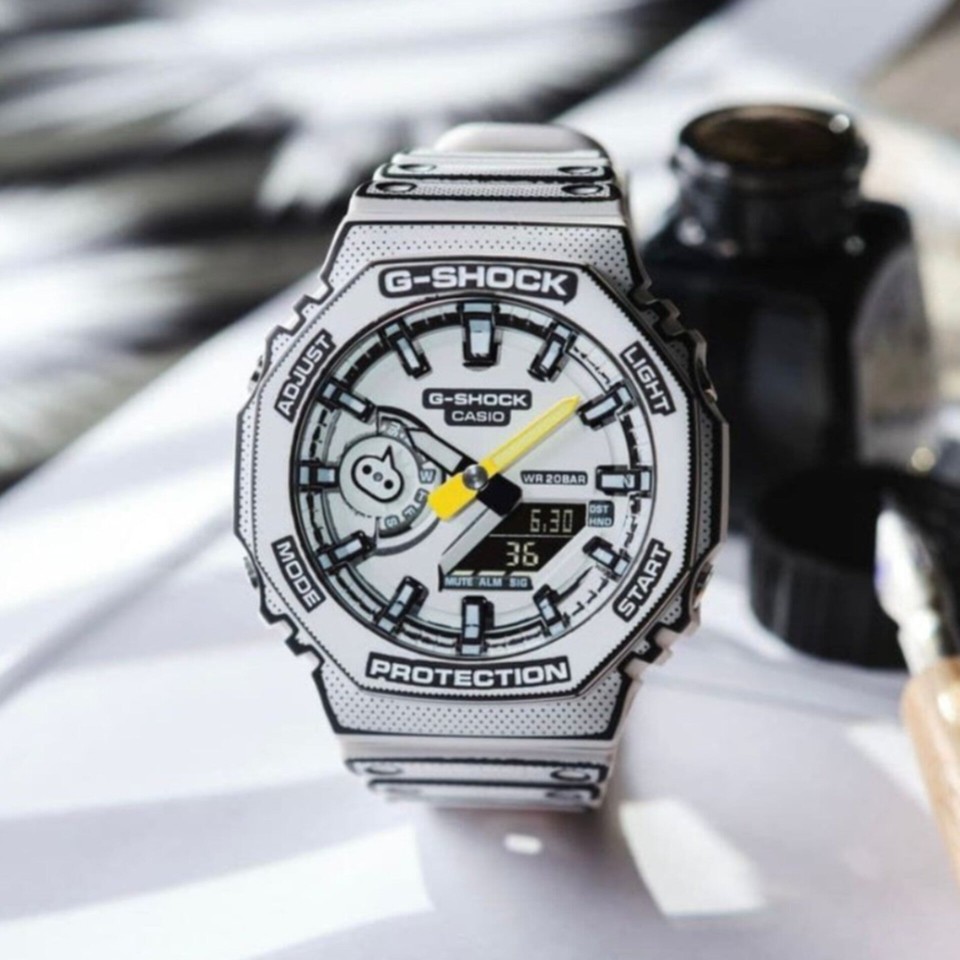 G-SHOCK MANGA EDITION (WHITE)