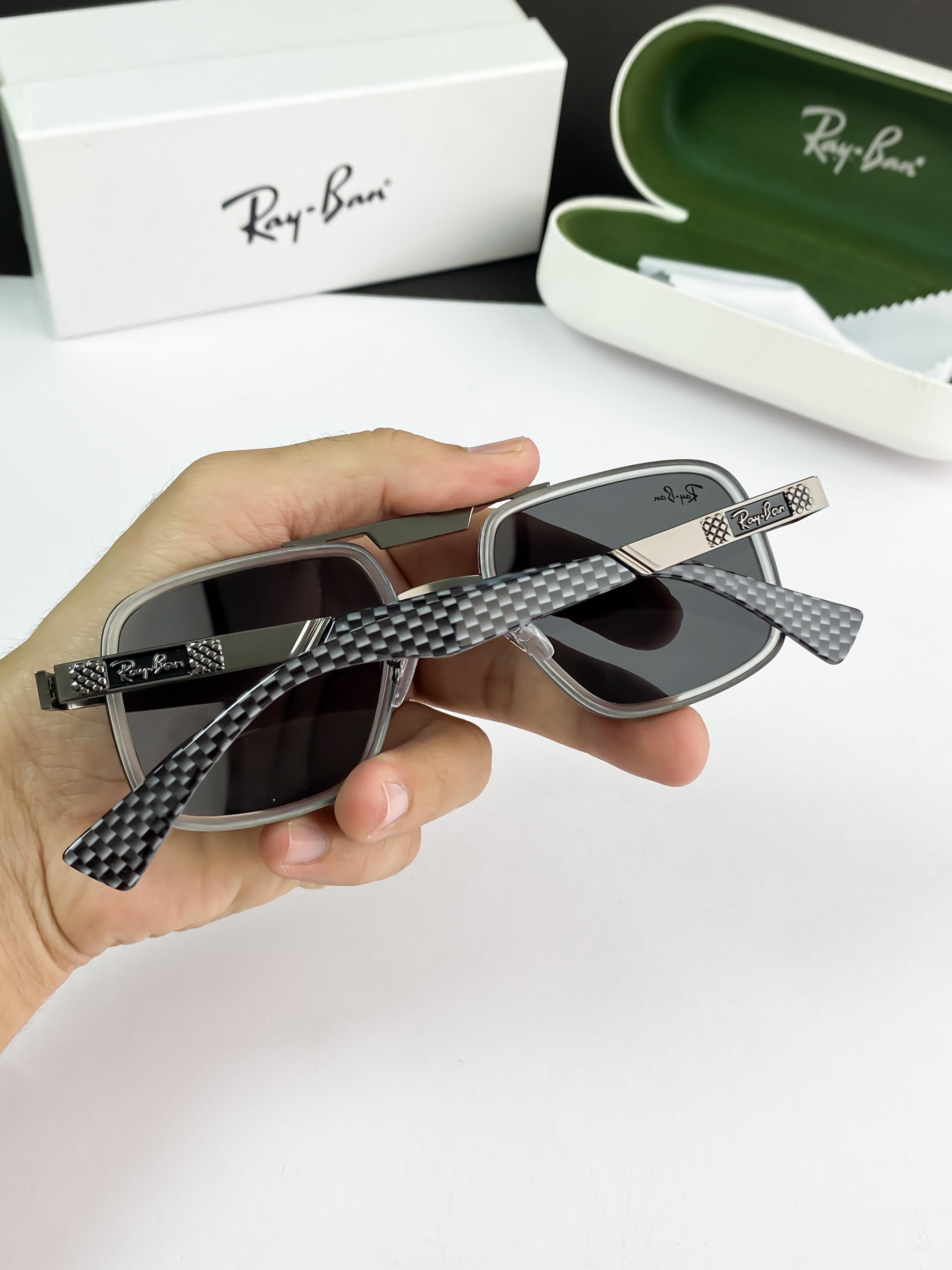 RAYBAN SUNGLASSES WITH ORIGINAL BOX AND KIT