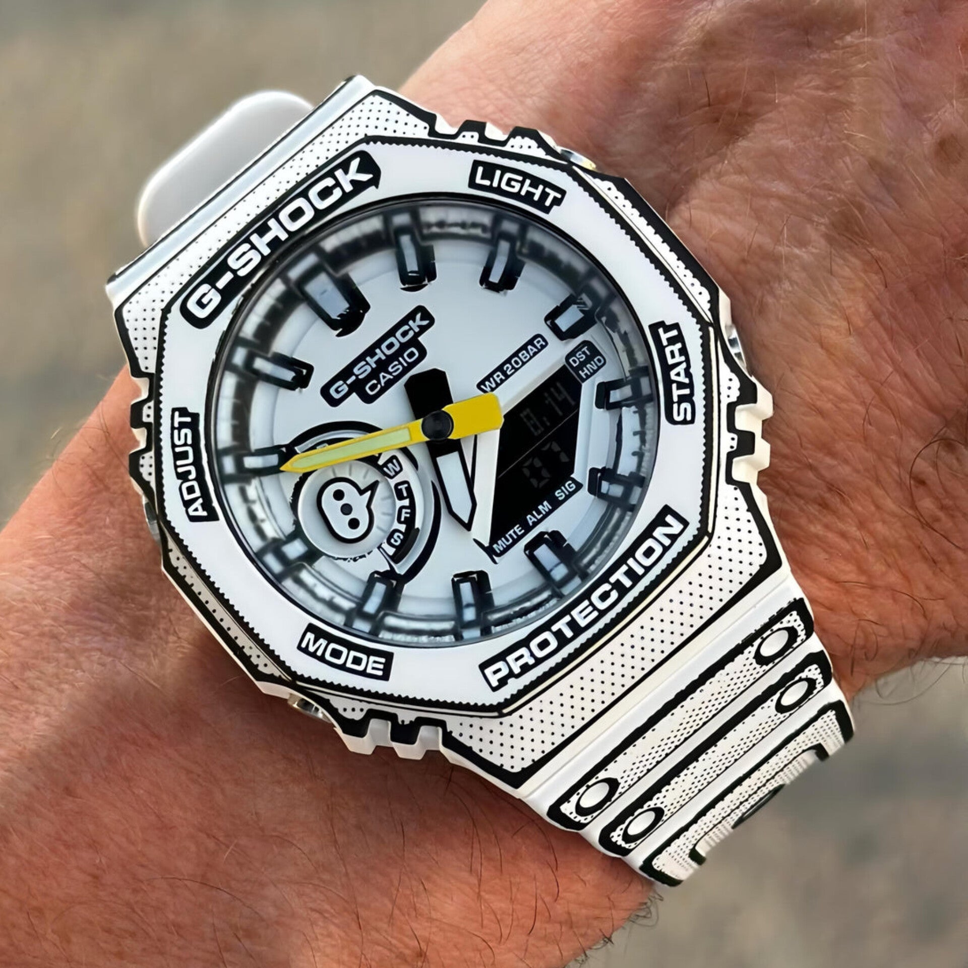 G-SHOCK MANGA EDITION (WHITE)