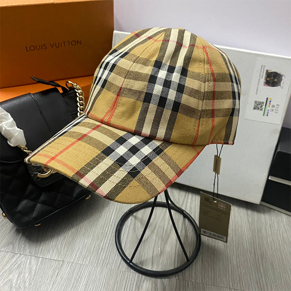 Burberry Nova Checks Baseball Premium Unisex Hat With Brand Polly Bag