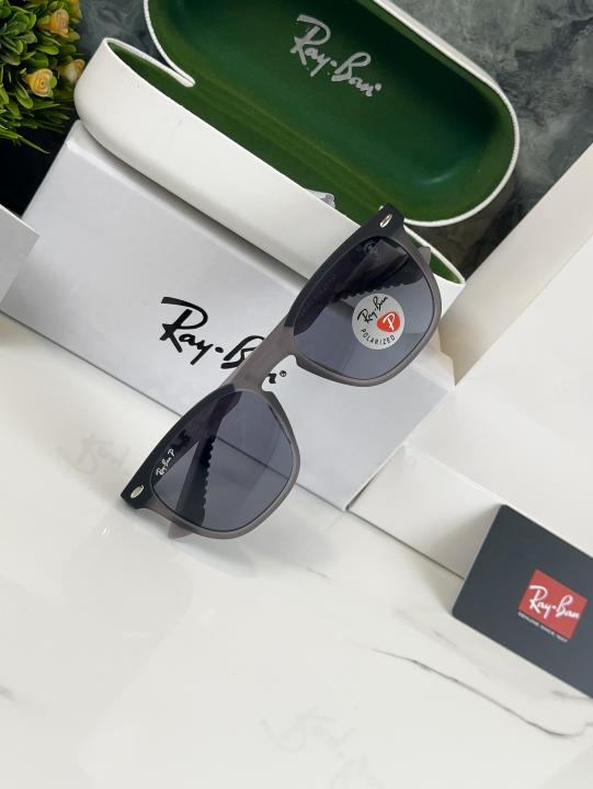 RAYBAN SUNGLASSES WITH ORIGINAL BOX AND KIT