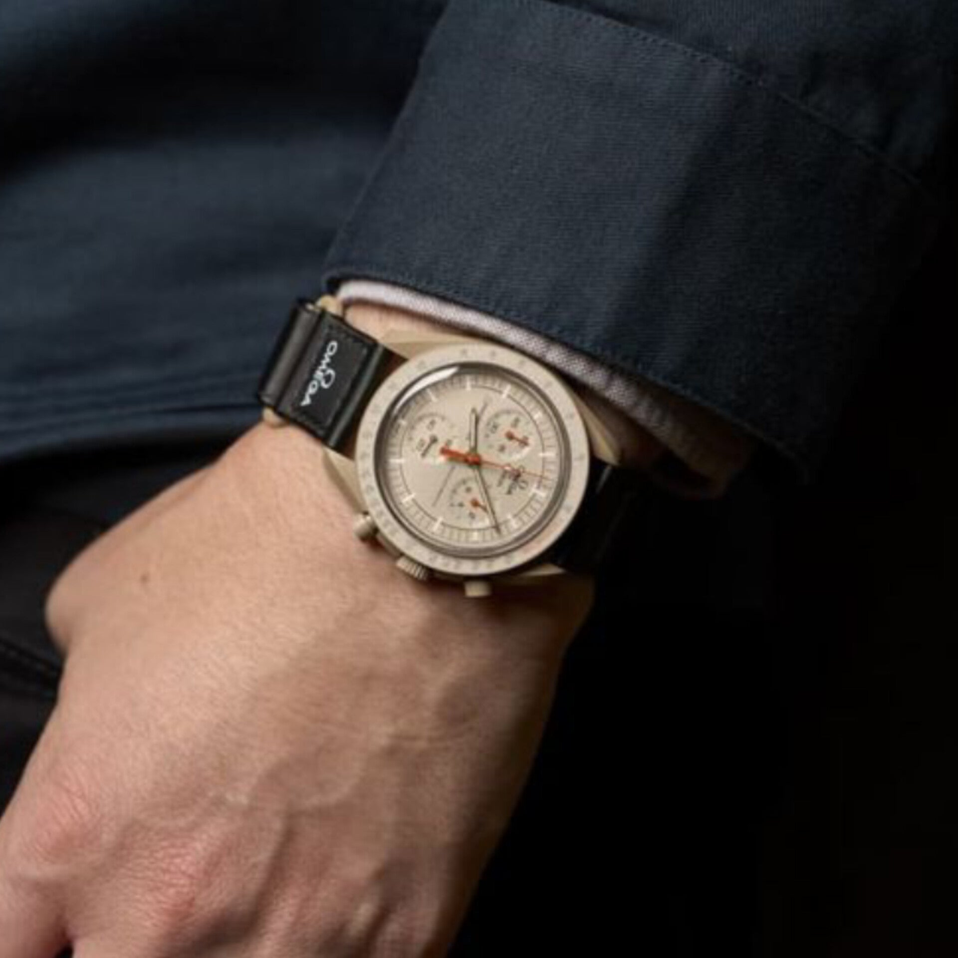 OMEGA X SWATCH MISSION TO THE JUPITER