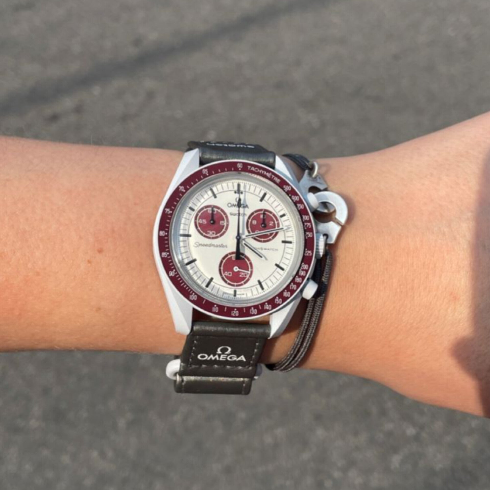 OMEGA X SWATCH MISSION TO THE PLUTO
