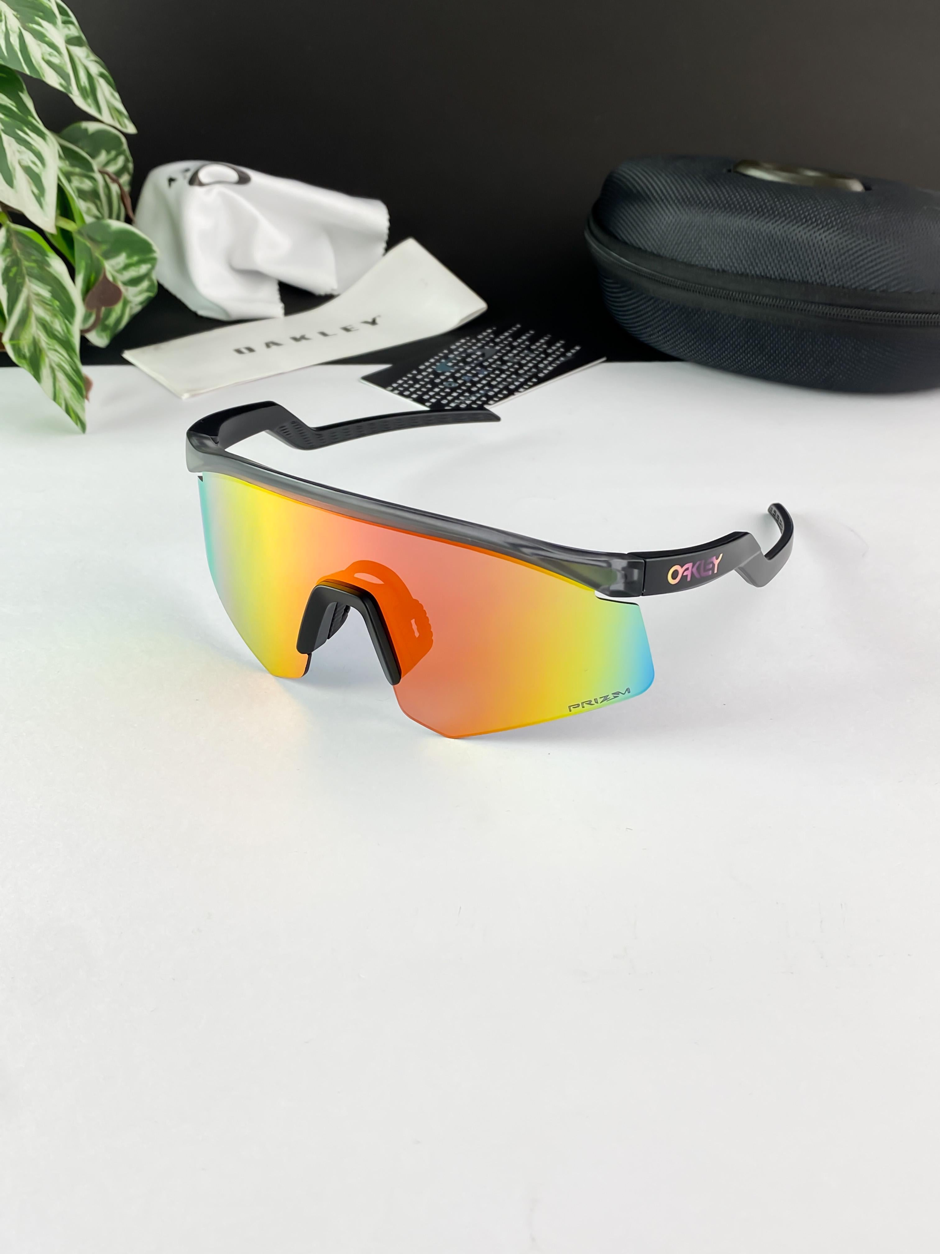 OAKLEY SUNGLASSES WITH ORIGINAL BOX AND KIT