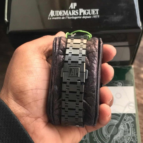 AUDEMARS PIGUET ROYAL OAK BLACK (JAPAN 1ST CELL MODEL)