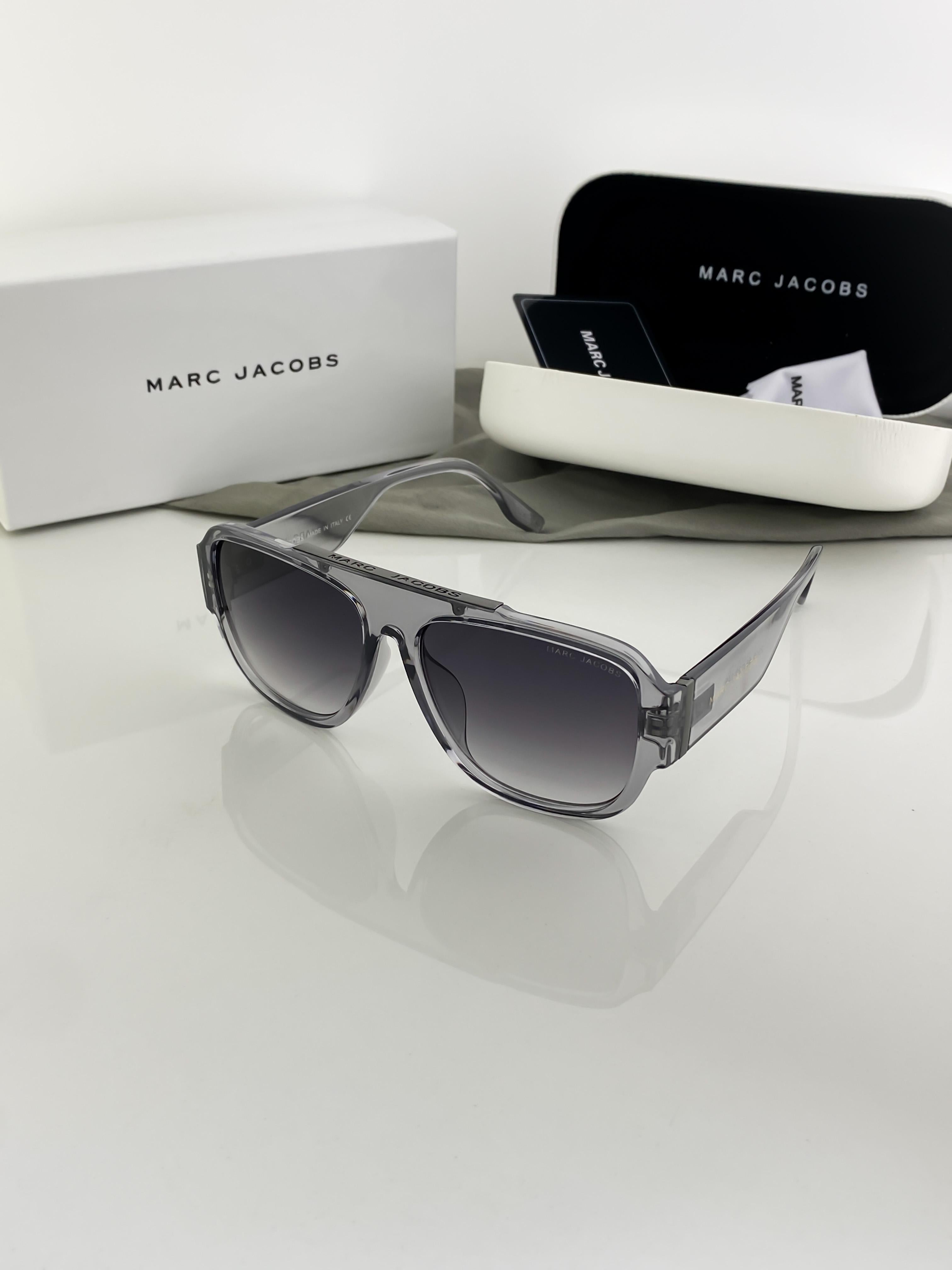 MARC JACOBS SUNGLASSES WITH ORIGINAL BOX AND KIT
