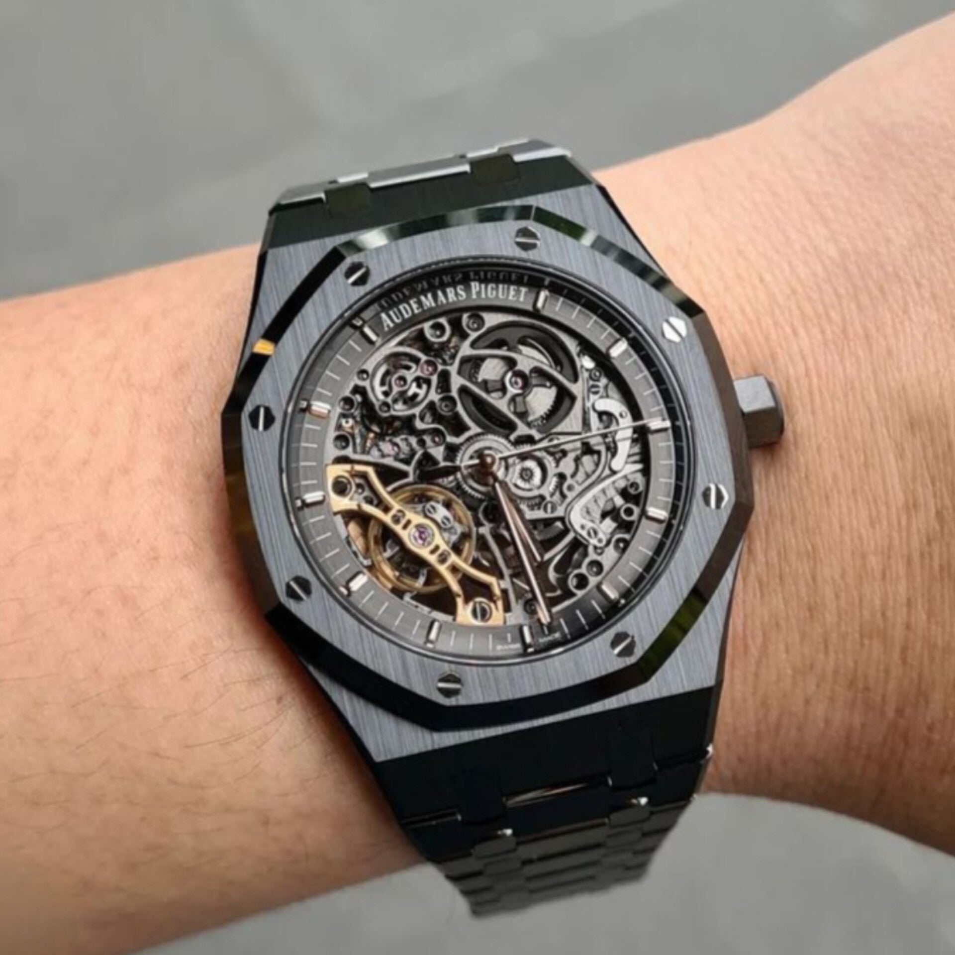 AUDEMARS PIGUET ROYAL OAK SKELETON BLACK (AUTOMATIC)