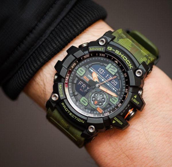 G SHOCK MUD MASTER GG - 1000 ANALOG-DIGITAL WATCH WITH ORIGINAL BOX