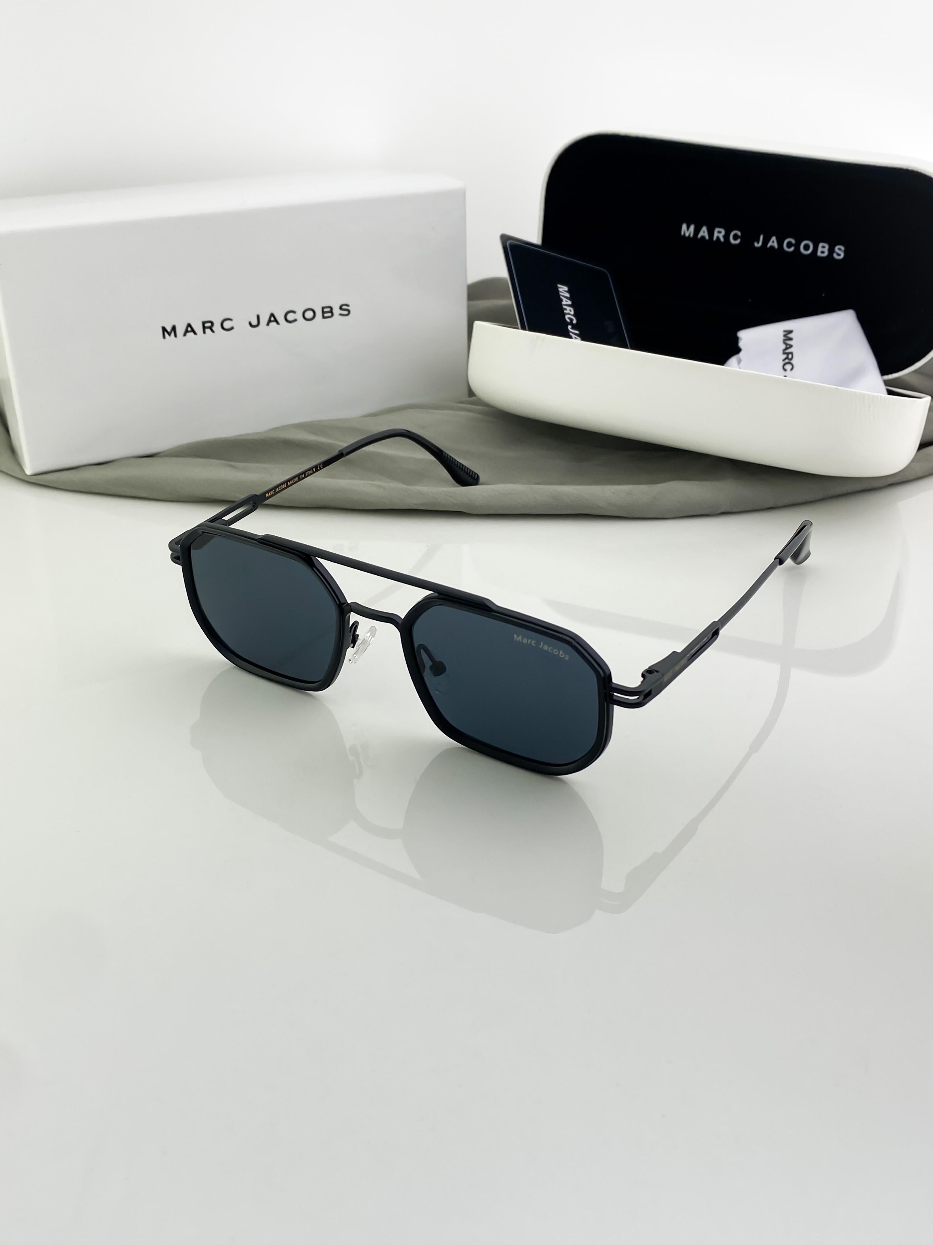 MARC JACOBS SUNGLASSES WITH ORIGINAL BOX AND KIT