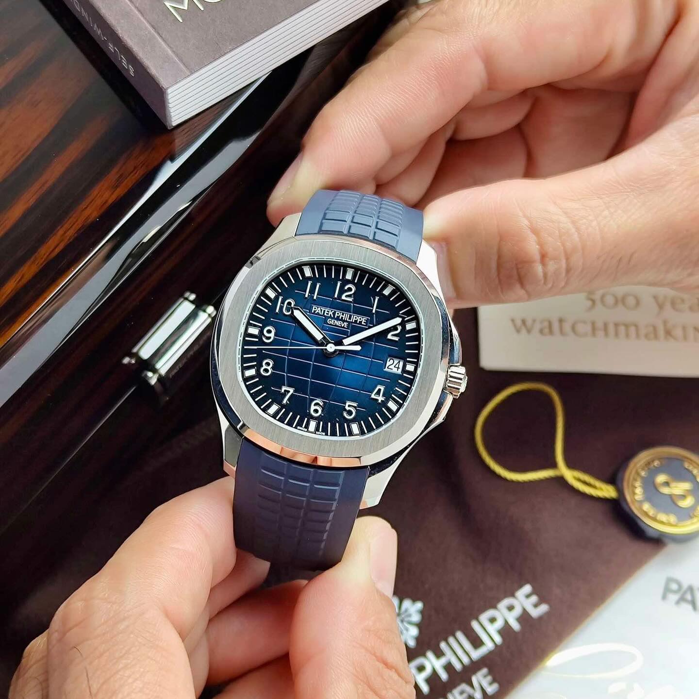 PATEK PHILIPPE AQUANUT BLUE SILVER (CELL MODEL)