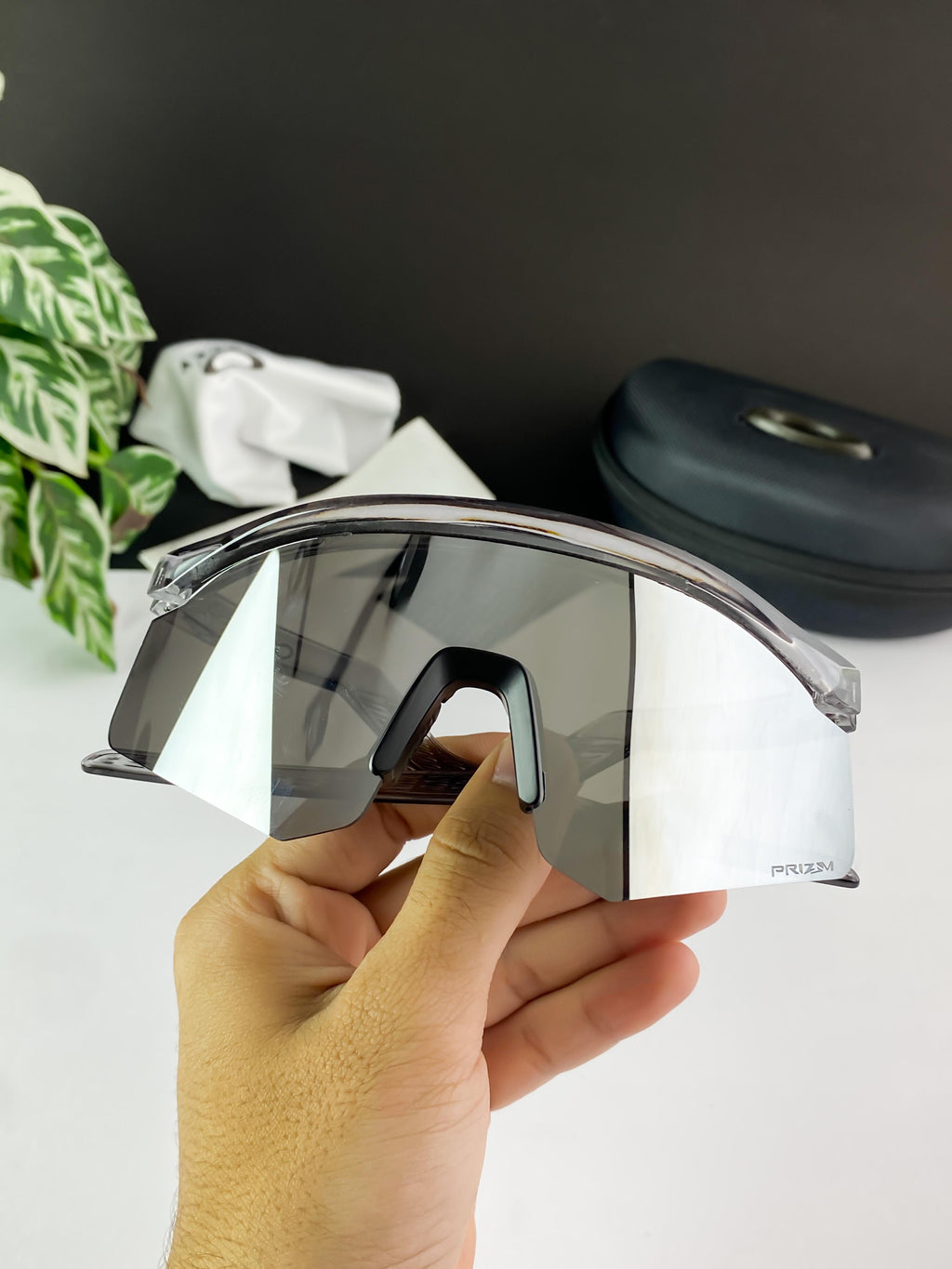 OAKLEY SUNGLASSES WITH ORIGINAL BOX AND KIT