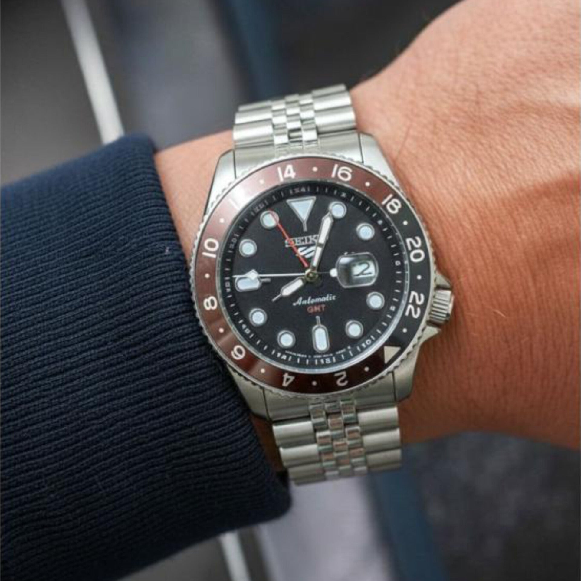 SEIKO 5 SPORTS OPEN BACK (CELL MODEL)