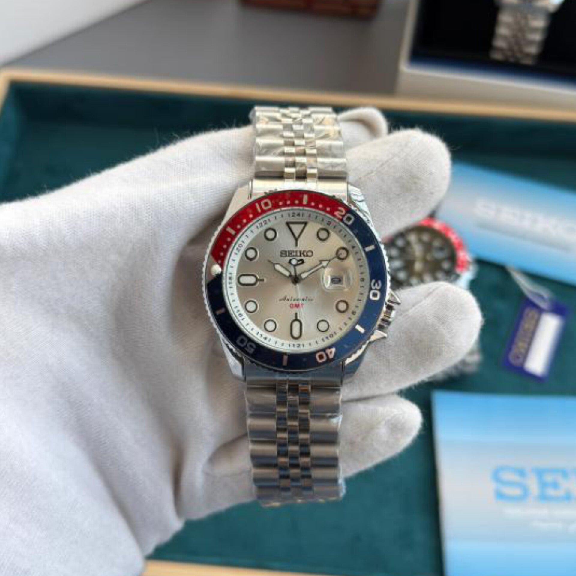 SEIKO 5 SPORTS OPEN BACK (CELL MODEL)