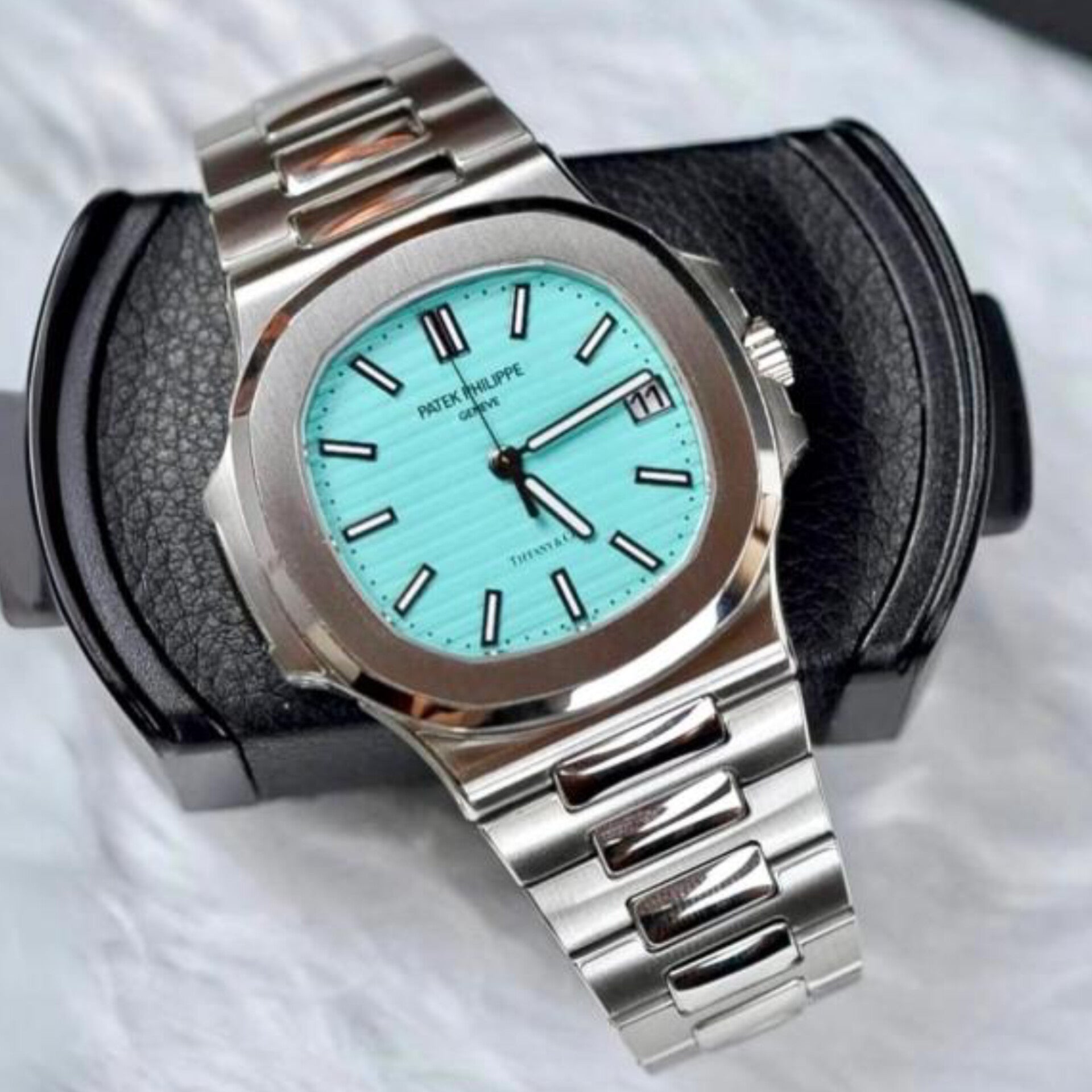 PATEK PHILIPPE NAUTILUS TIFFANY EDITION