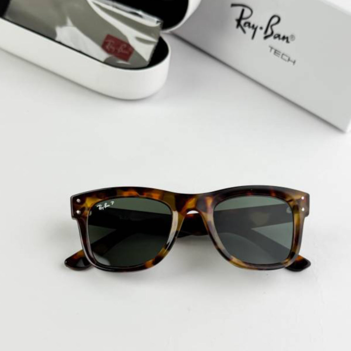 RAYBAN TIGER GREEN SUNGLASSES WITH ORIGINAL BOX AND KIT