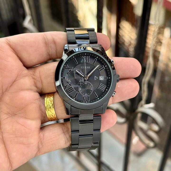 GUESS ANALOG CHRONOGRAPH WATCH