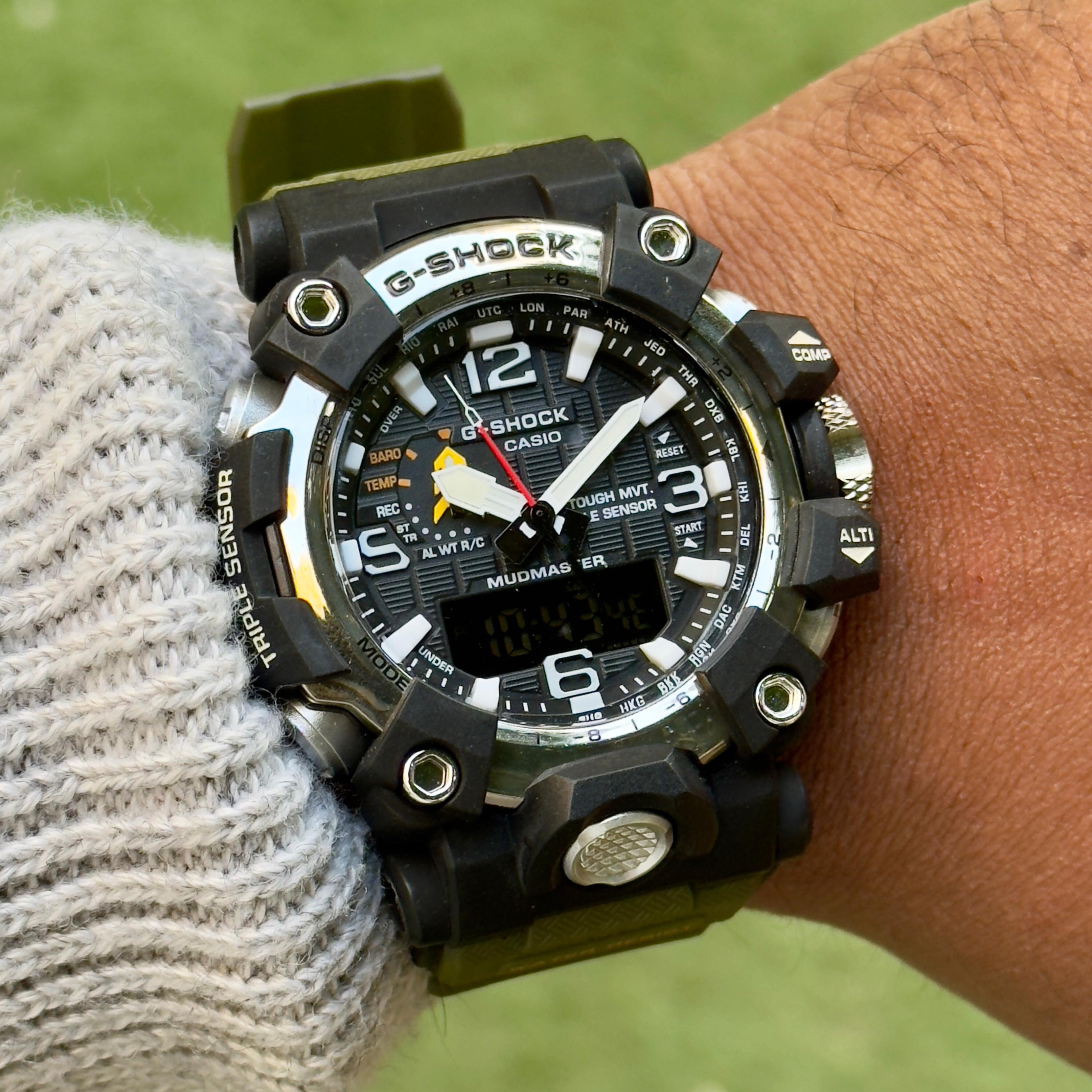 G SHOCK MUDMASTER GWG - 2000 ANALOG-DIGITAL WATCH WITH ORIGINAL BOX