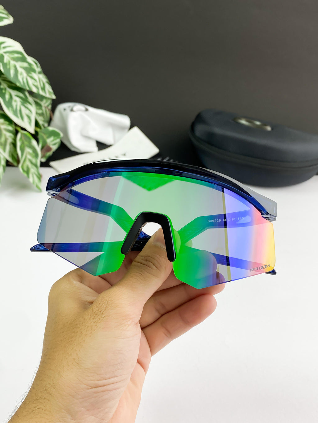 OAKLEY SUNGLASSES WITH ORIGINAL BOX AND KIT