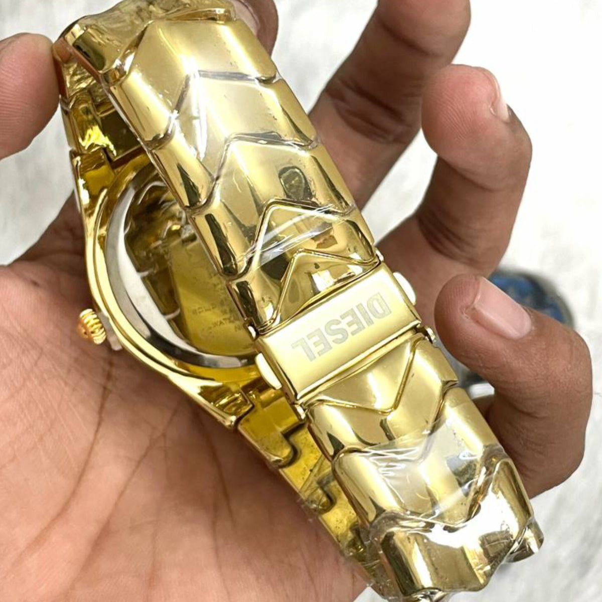 DIESEL MERCURIAL CHRONOGRAPH ( GOLD WHITE)