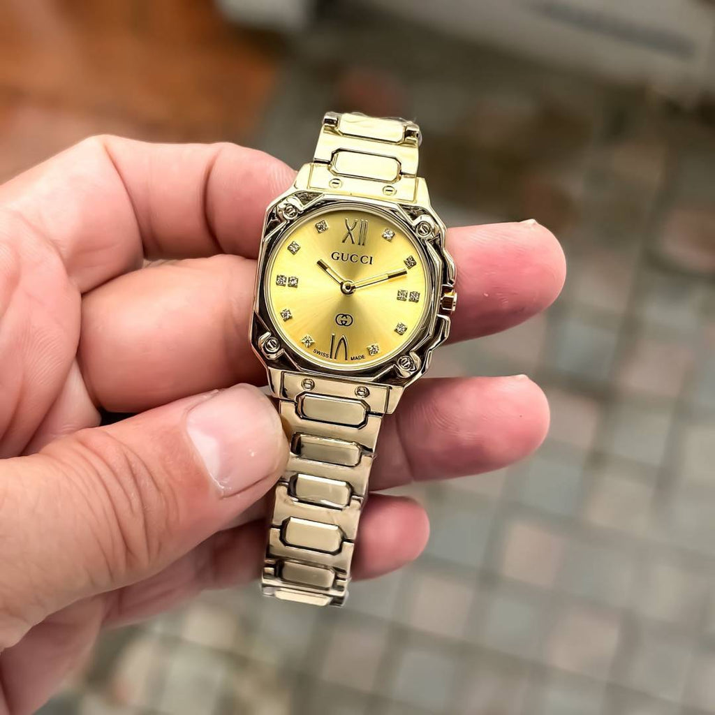 GUCCI WOMEN'S WATCH (GOLD)