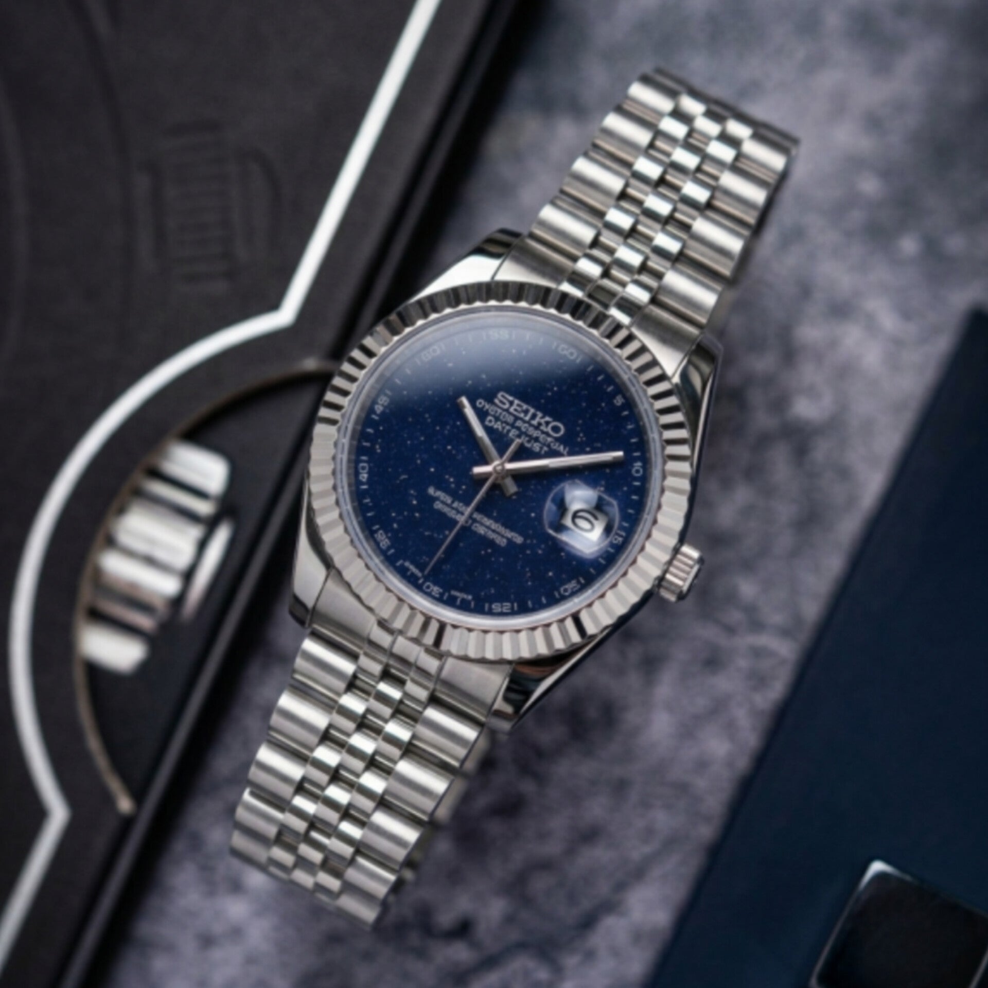 SEIKO GALAXY DATE-JUST (BLUE)