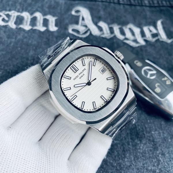 PATEK PHILIPPE NAUTILUS